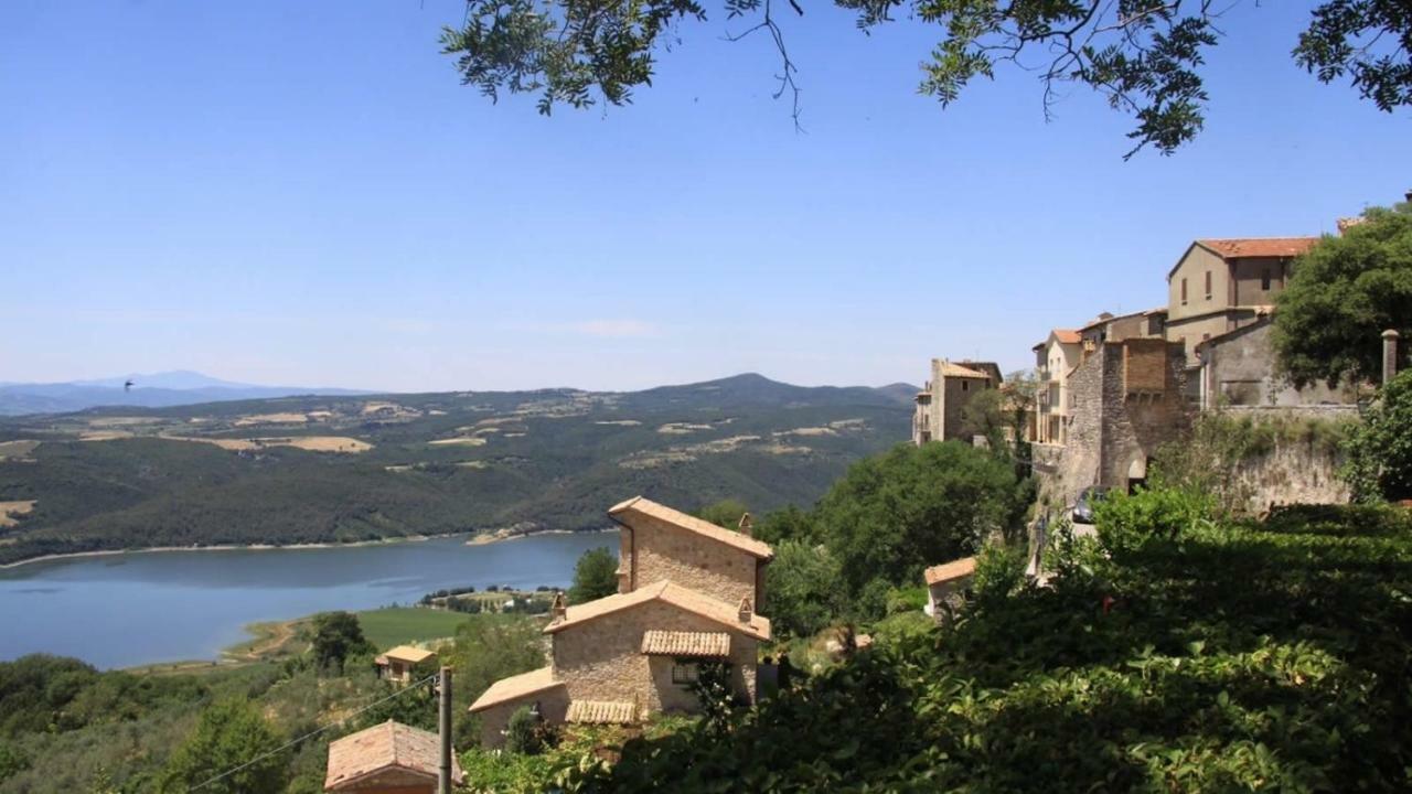 Le Casette Di Civitella La Casa Di Nonna Giulia Civitella Del Lago Eksteriør billede