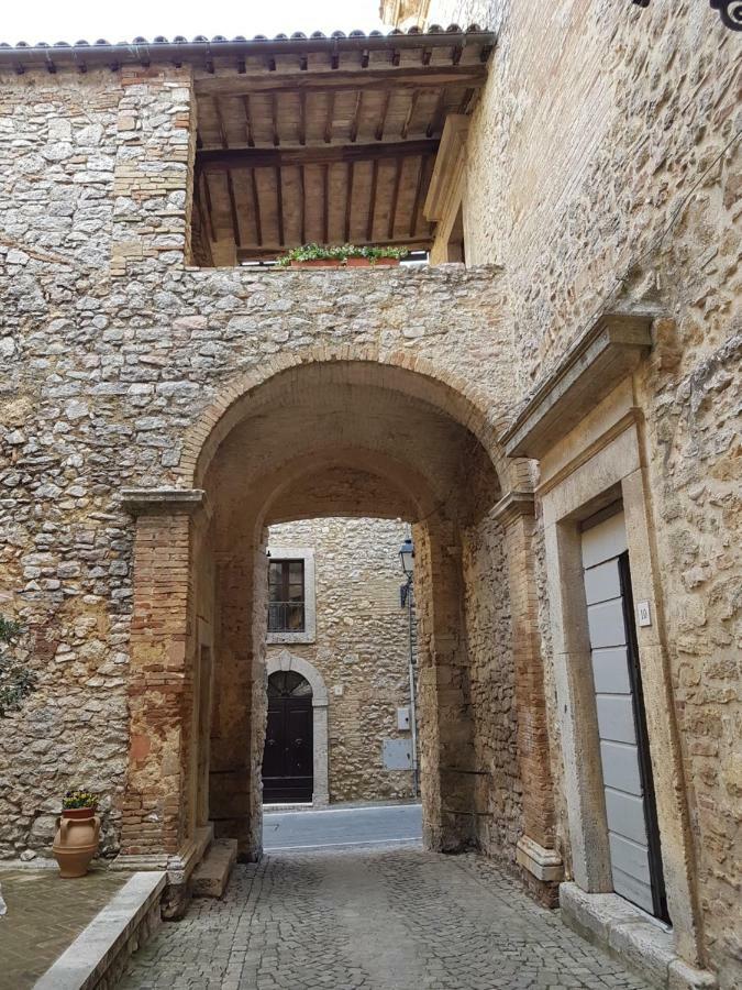Le Casette Di Civitella La Casa Di Nonna Giulia Civitella Del Lago Eksteriør billede